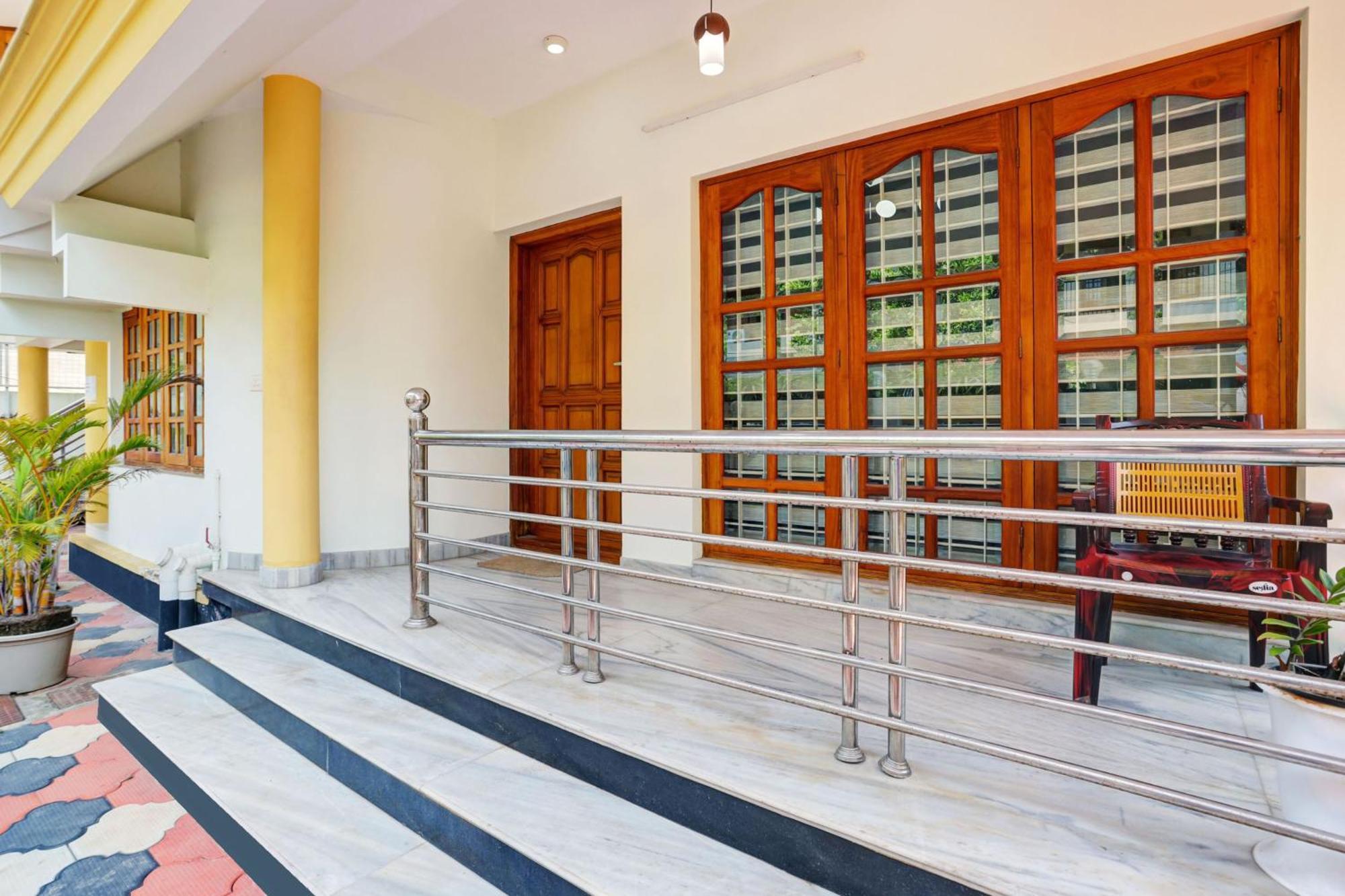 Super Hotel O Lm Residency Thiruvananthapuram Zewnętrze zdjęcie